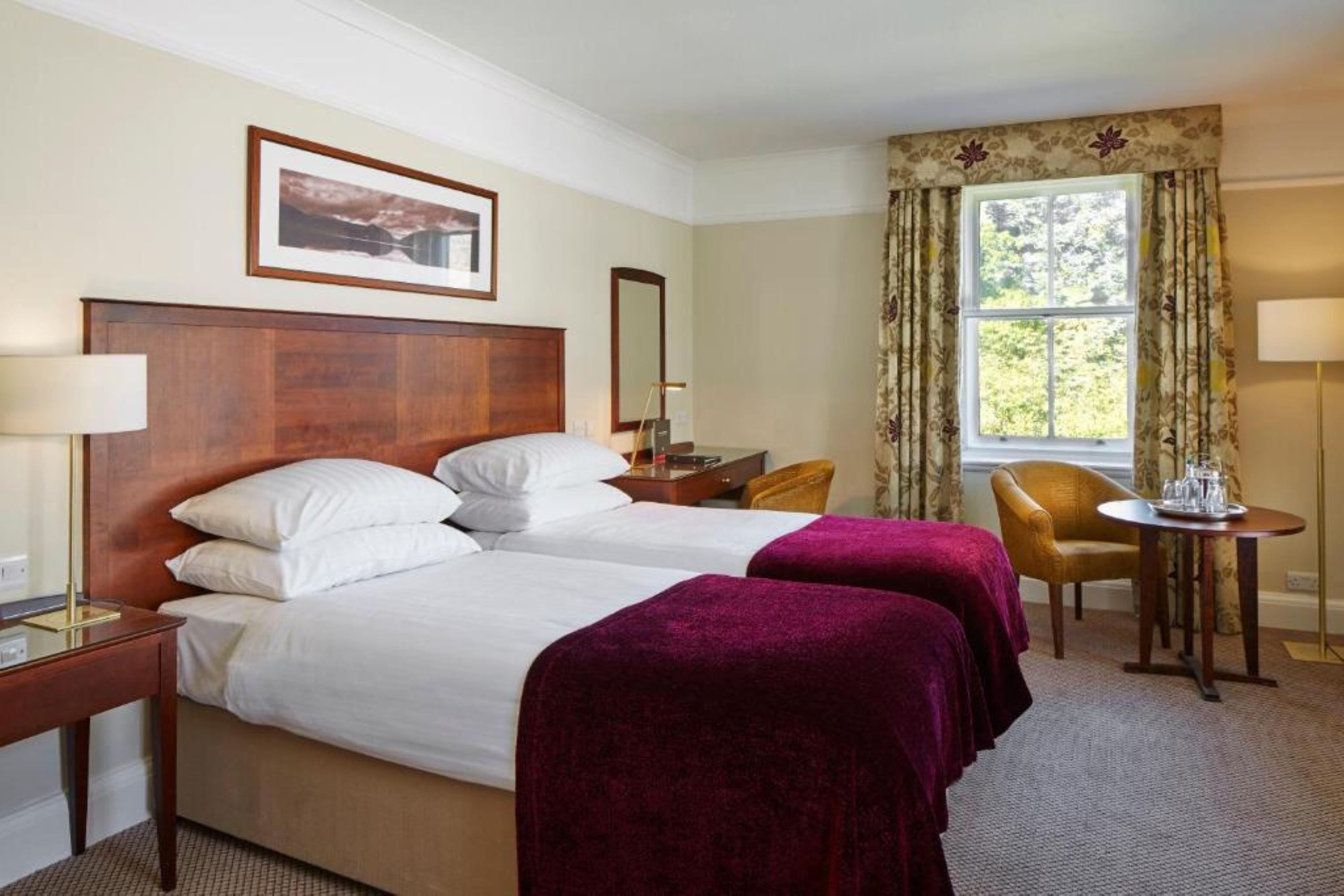 Hotel Hall 4*
